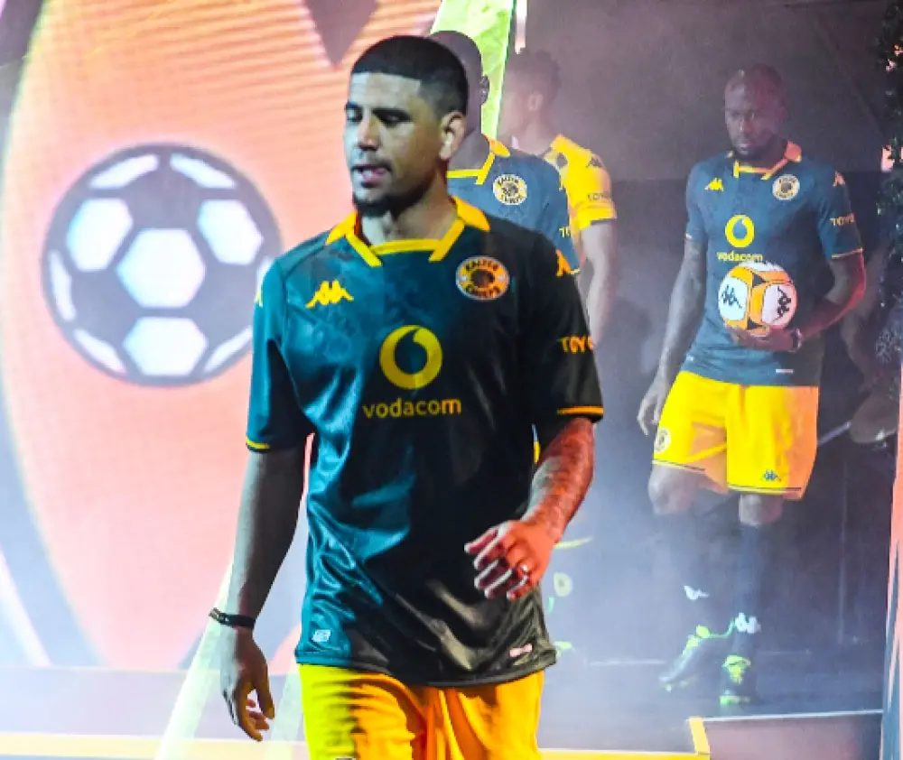 Kaizer Chiefs to use special new Kappa ball in DStv Premiership!